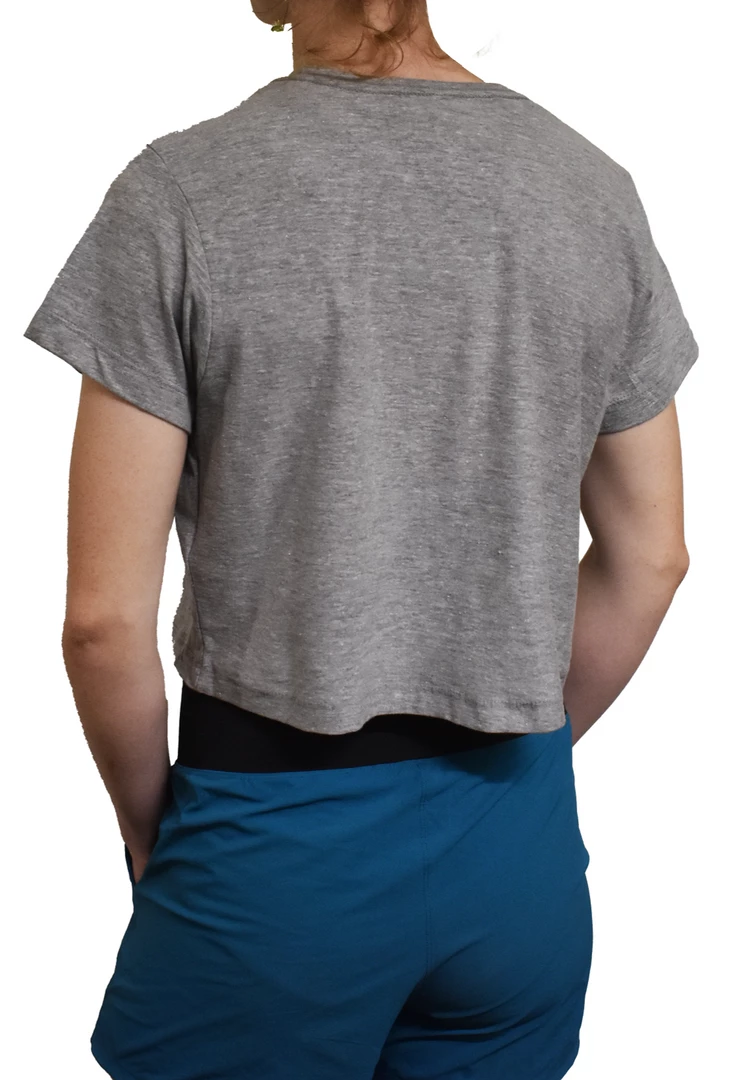 Top 10 💯 Neptune Mountaineering 👩 Women's Logo Crop T-Shirt 🔔 4 Neptune Mountaineering Women's Logo Crop T-Shirt